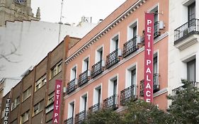 Hotel Petit Palace Tres Cruces Madrid
